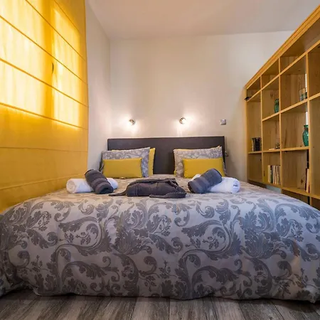 Apartment Jasmine - At The Heard Of Old Town